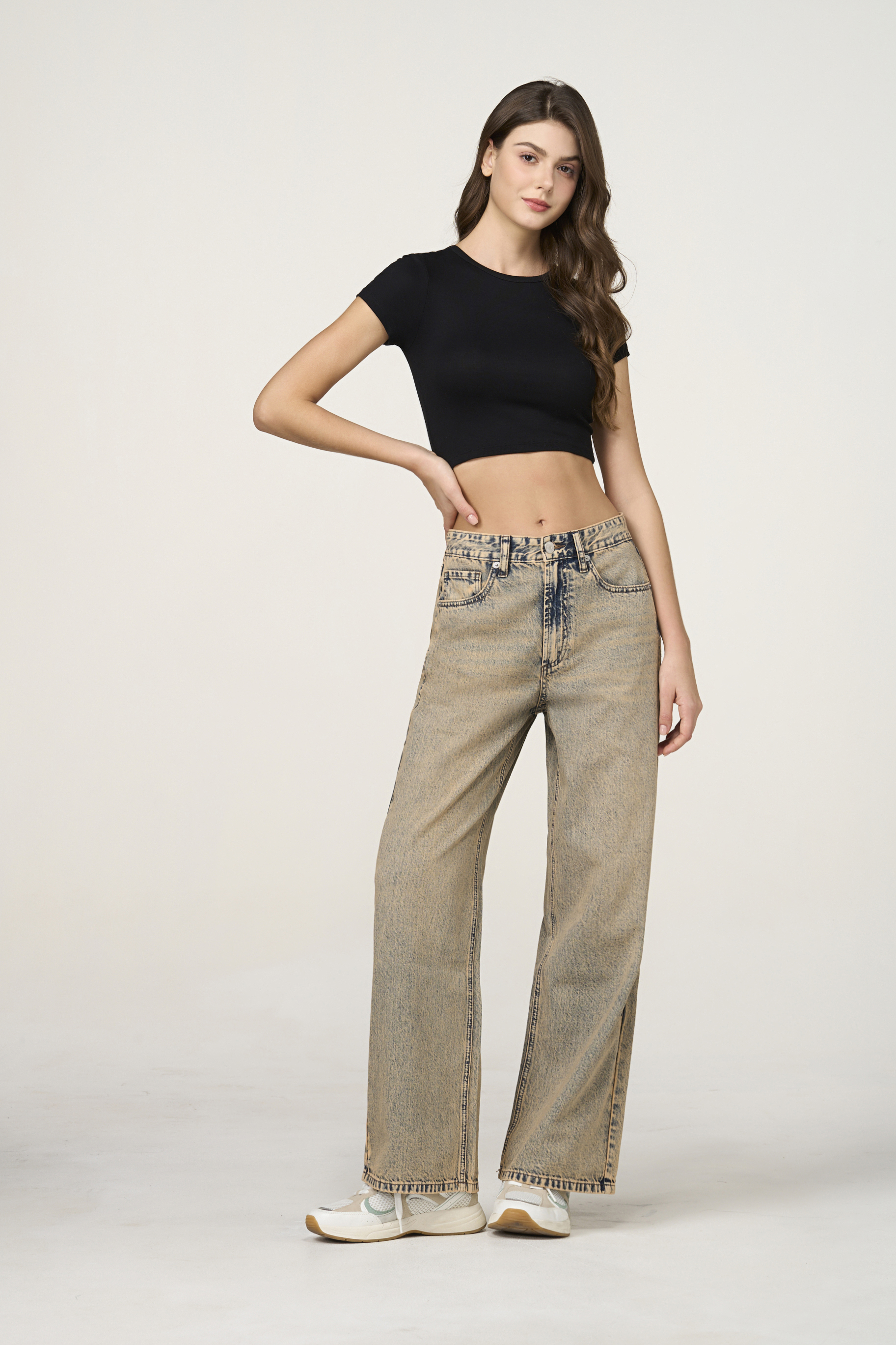 casual loose-fit denim jeans