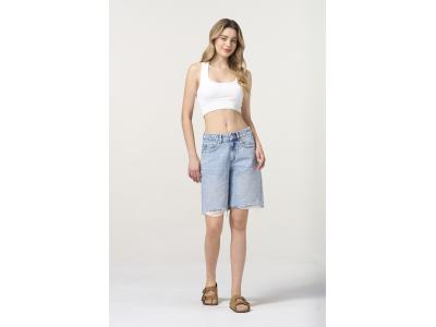 casual versatile denim shorts